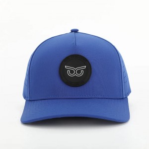 Új divat egyedi PVC Patch logo 5 Panel vízálló poliészter sport golf kalap, lézerrel vágott perforált apa Gorras, kötél baseball sapka