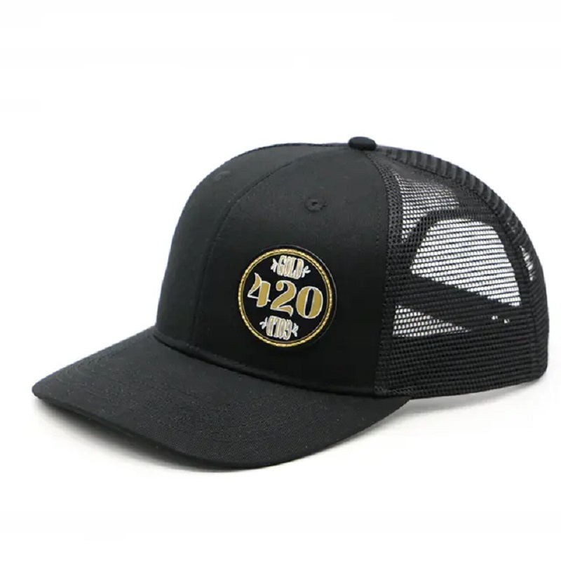 Nagykereskedelmi egyedi logó Casquette Bone Gorras Snapback Headwear üres síkság 6 panel háló bőr javítás teherautók sapkák